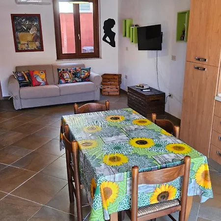 Casa vacanze A 50 Mt Dal Mare Porto San Paolo (Sardinia)