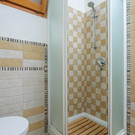 A 50 Mt Dal Mare Feriehus Porto San Paolo (Sardinia)